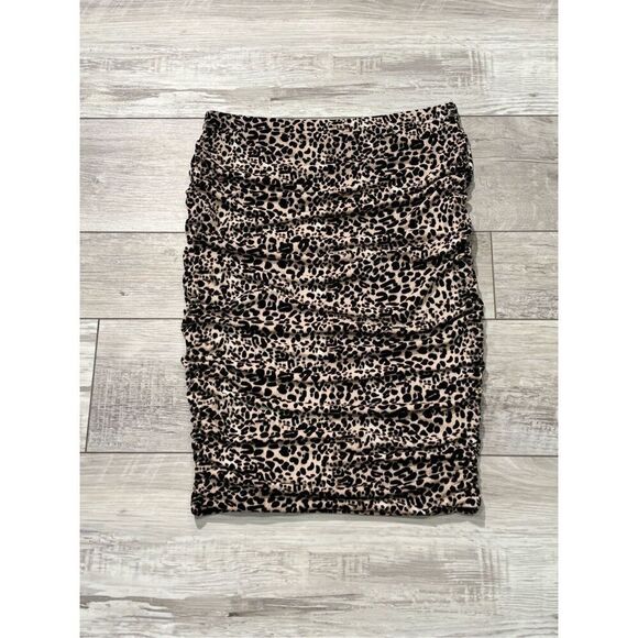 Vince Camuto, leopard ruched knee length skirt size S - Picture 1 of 8